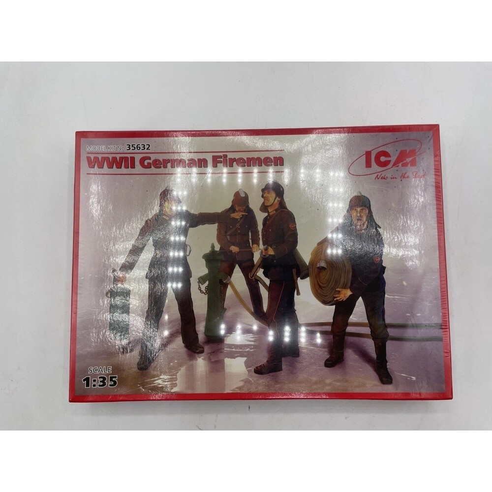 ICM 1/35 35632 WWII German Fireman - 4 Figures in Box - SEALED
